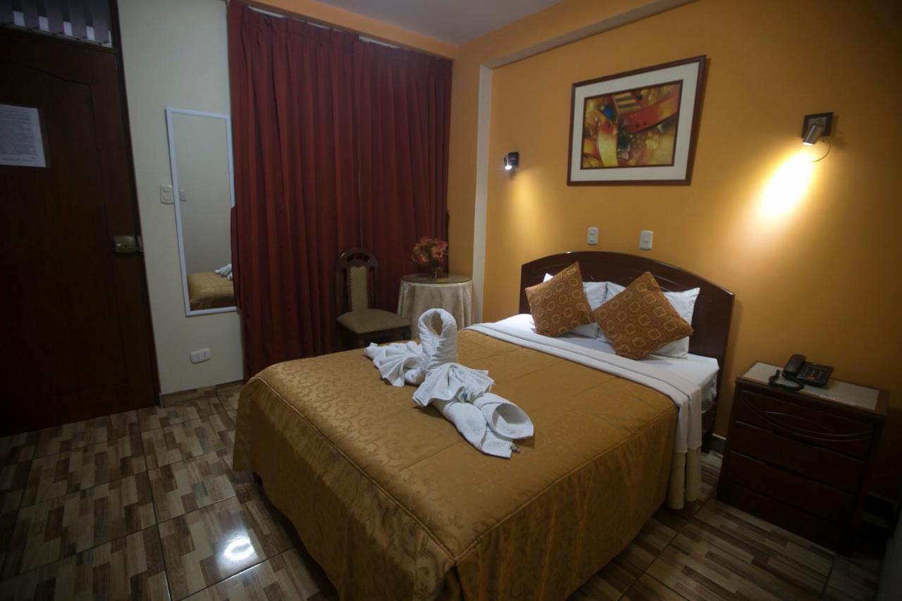 Hotel Suite Plaza Trujillo Eksteriør billede